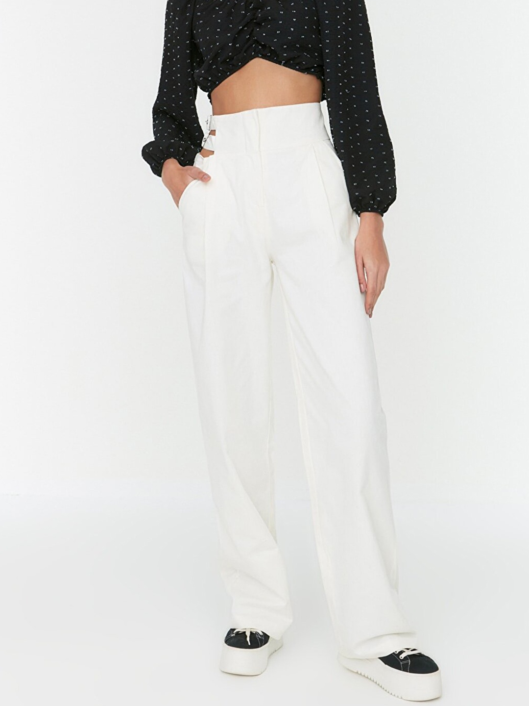 

Trendyol Women White Solid Cotton Pleated Trousers