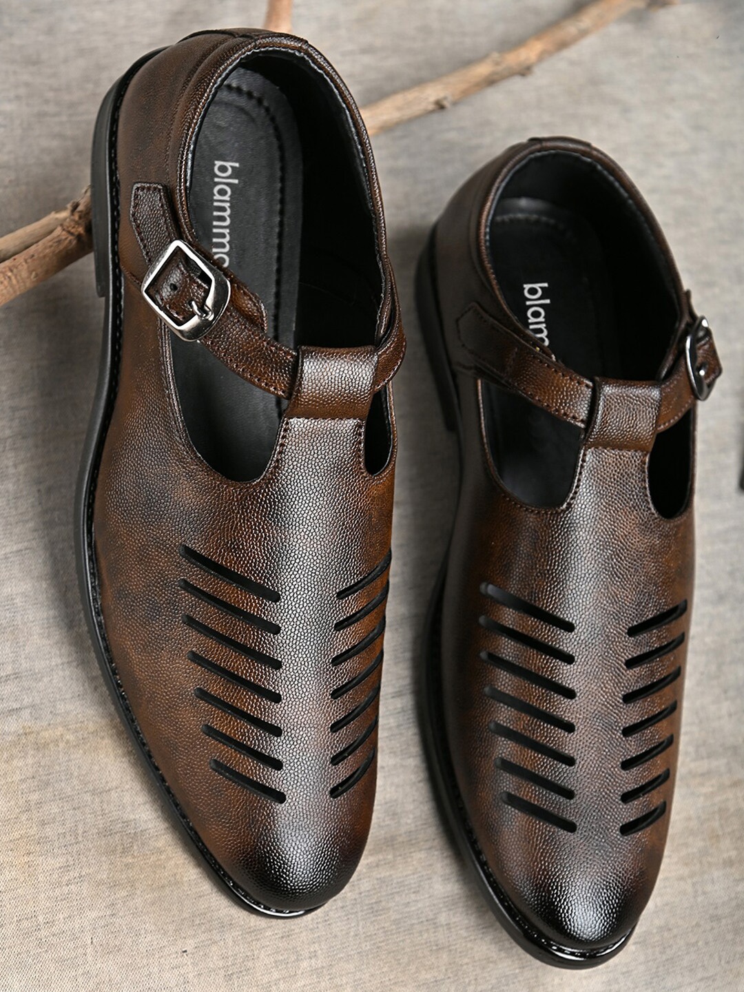 

Blammo Men Brown Shoe-Style Sandals