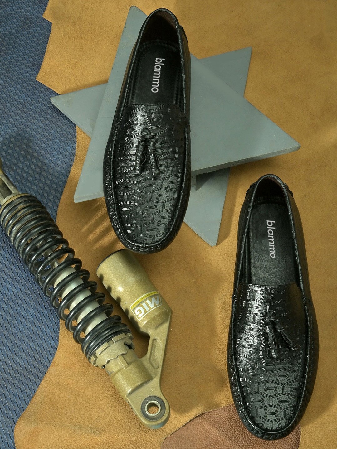 

Blammo Men Black Woven Design Loafers