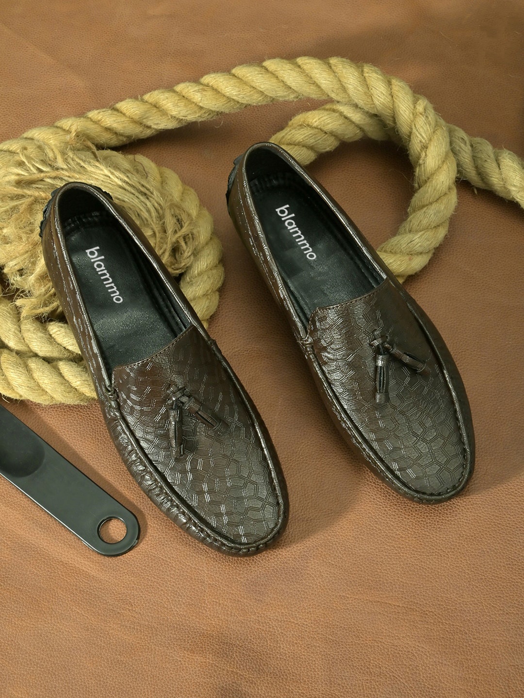 

Blammo Men Brown Printed Slip-On Sneakers