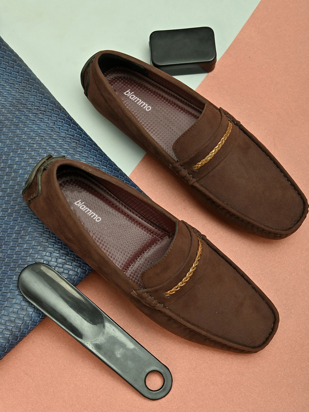 

Blammo Men Brown Colourblocked Loafers