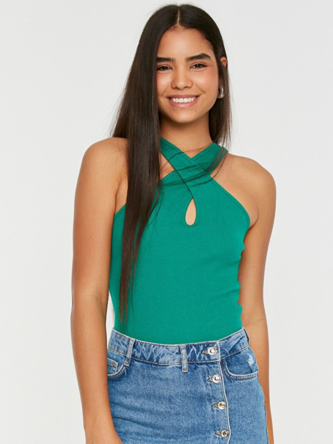 

Trendyol Green Solid Keyhole Neck Top