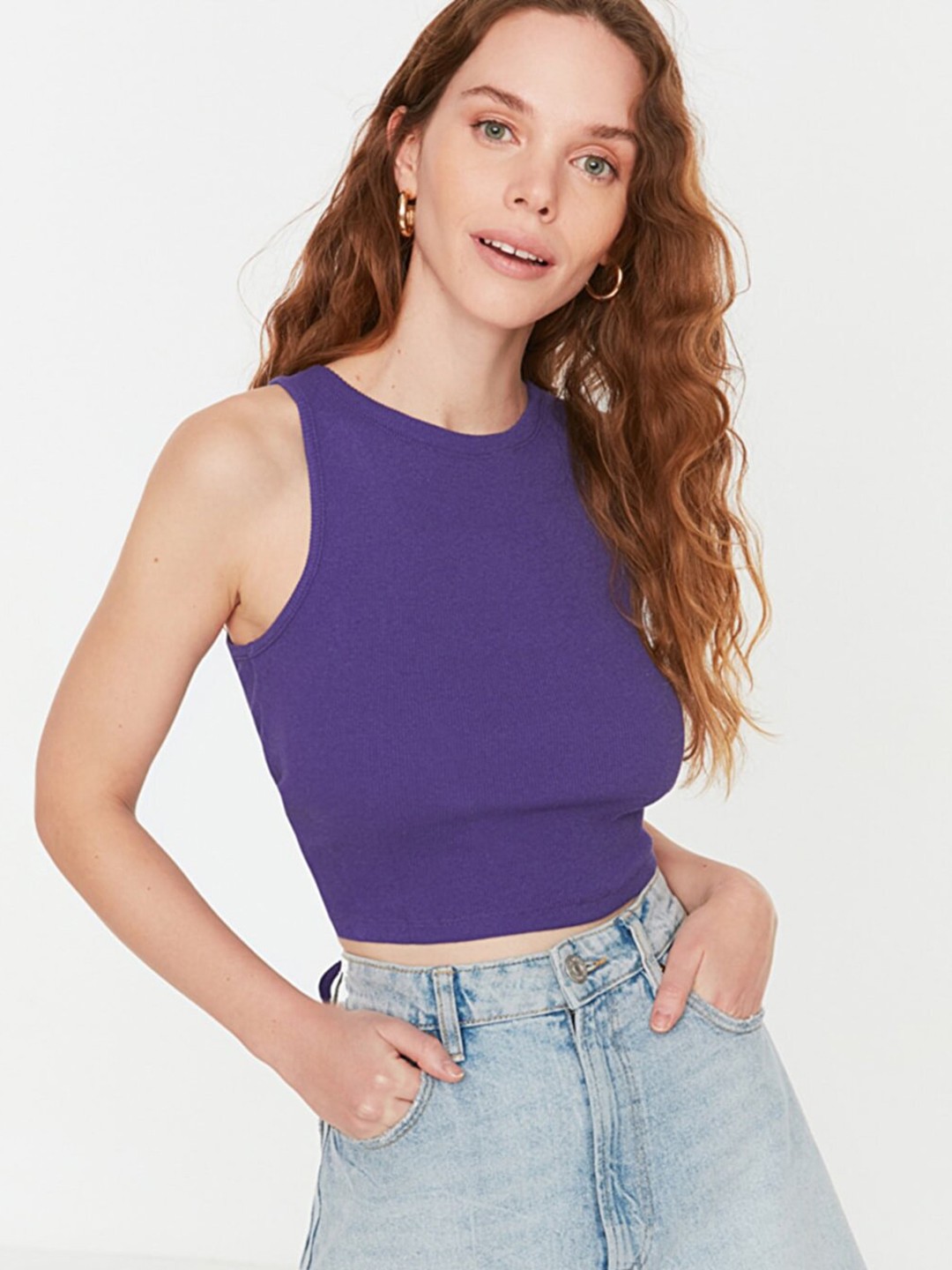 

Trendyol Purple Solid Ribbed Styled Back Crop Top