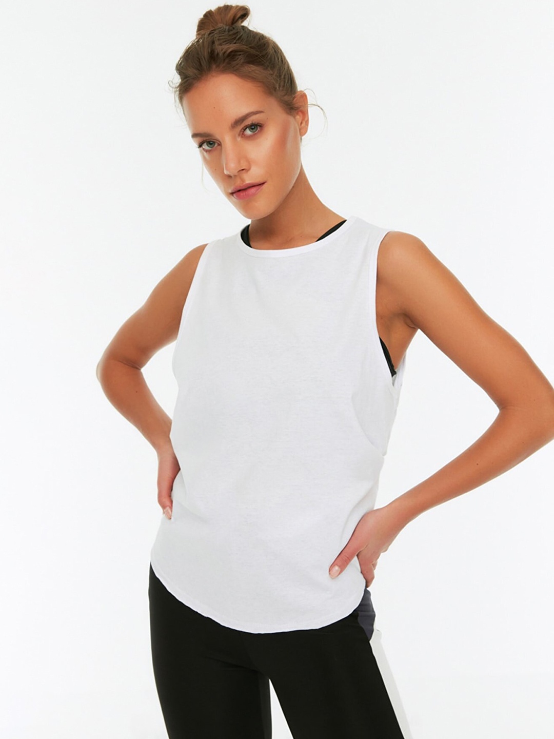 

Trendyol White Pure Cotton Solid Styled Back Top
