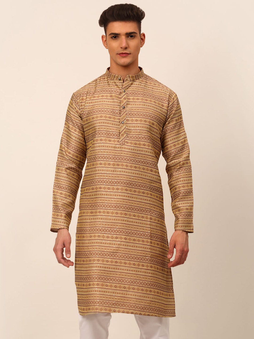 

Jompers Men Gold-Toned Thread Work Kurta