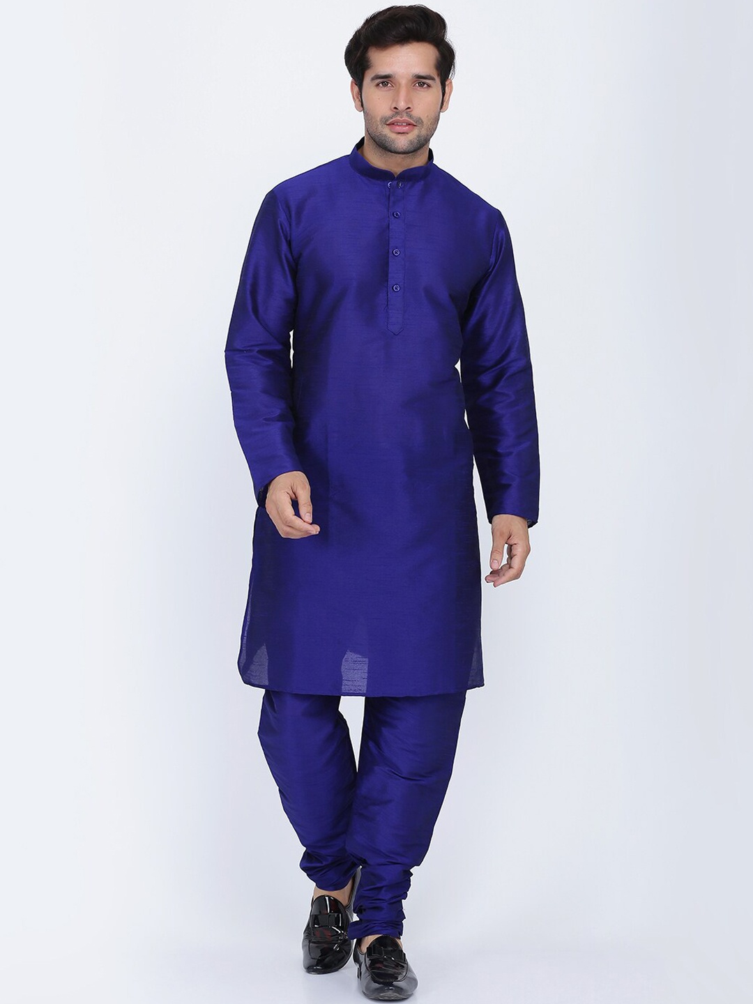 

ROYAL KURTA Men Blue Pleated Dupion Silk Kurta with Churidar