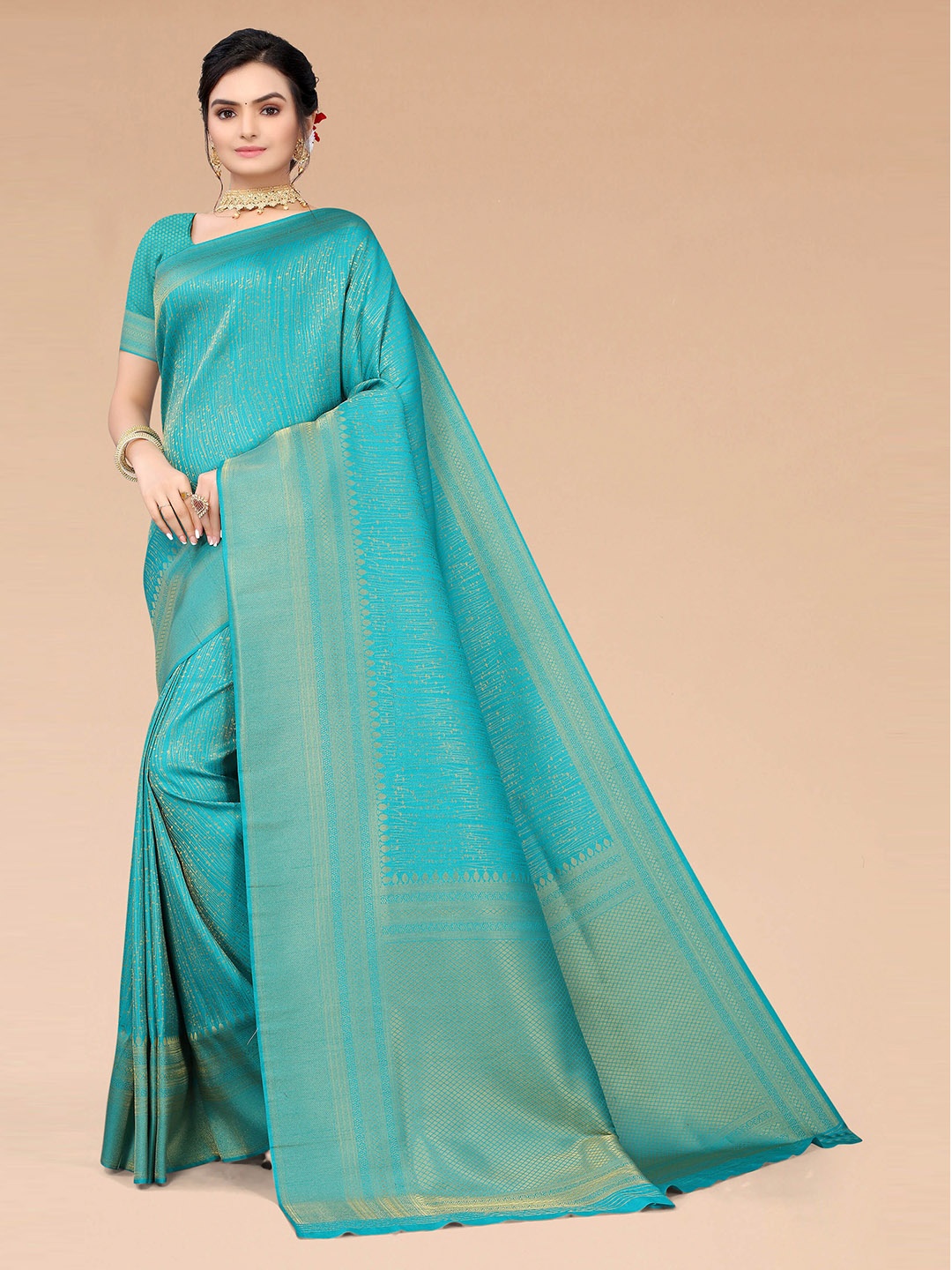 

Mitera Green & Gold-Toned Ethnic Motifs Zari Silk Blend Banarasi Saree