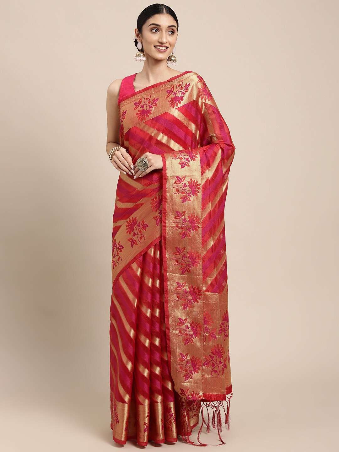 

GAJARAI Red & Gold-Toned Woven Design Zari Organza Banarasi Saree