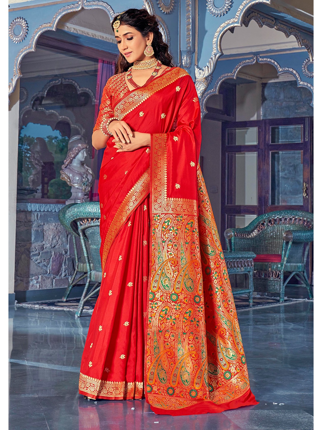

elora Red & Gold-Toned Woven Design Zari Silk Blend Paithani Saree