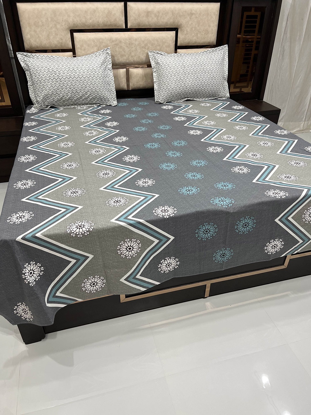 

Pure Decor Grey & Blue Printed 300 TC Queen Bedsheet with 2 Pillow Covers