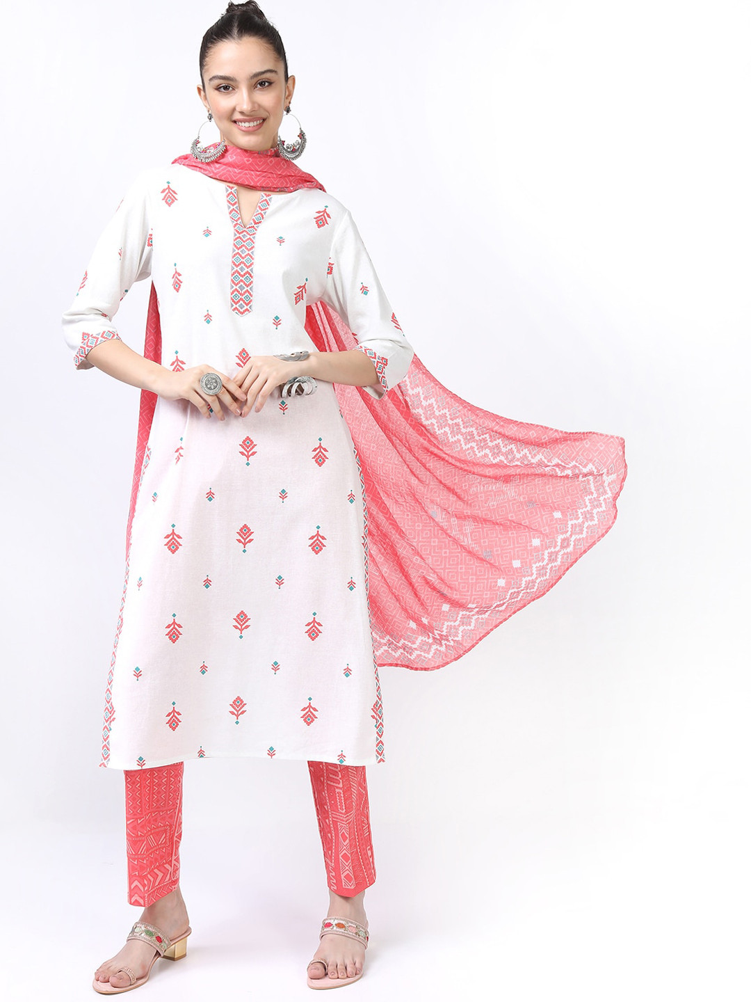 

Vishudh Women Off White Ethnic Motifs Printed Pure Cotton Kurta with Trousers & With Dupatta