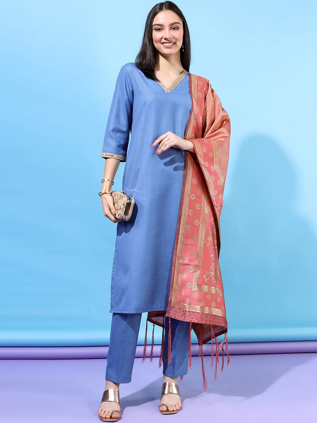 

Vishudh Women Geometric Polyester Kurta Set, Blue