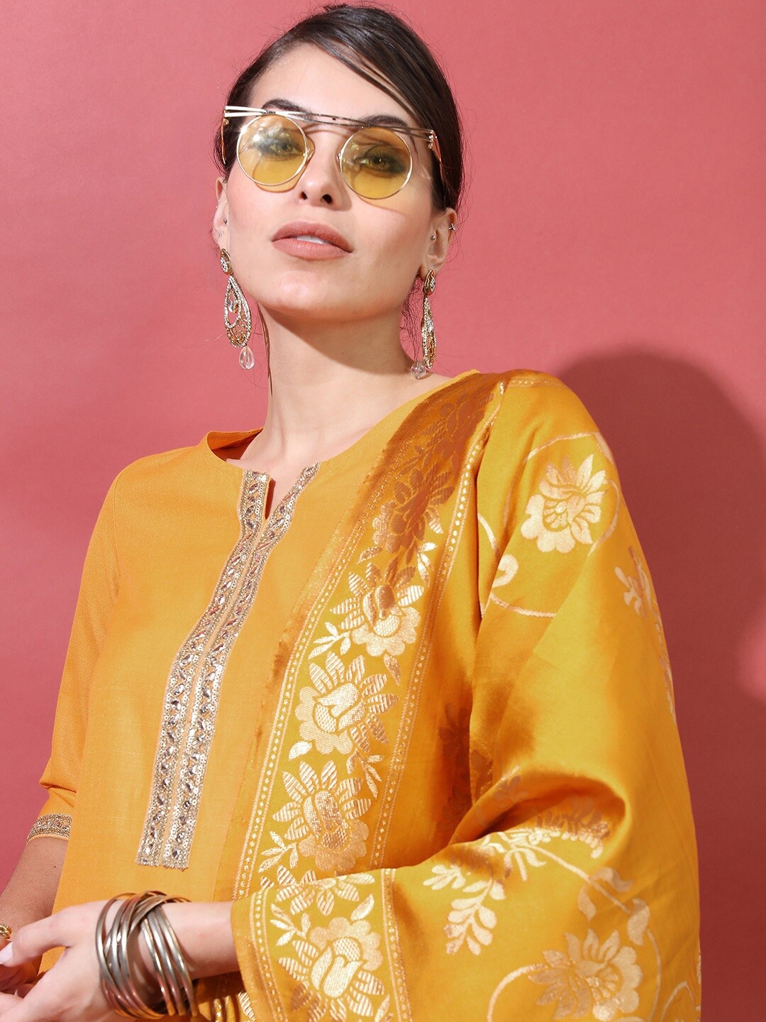 

Vishudh Women Solid Polyester Kurta Set, Yellow