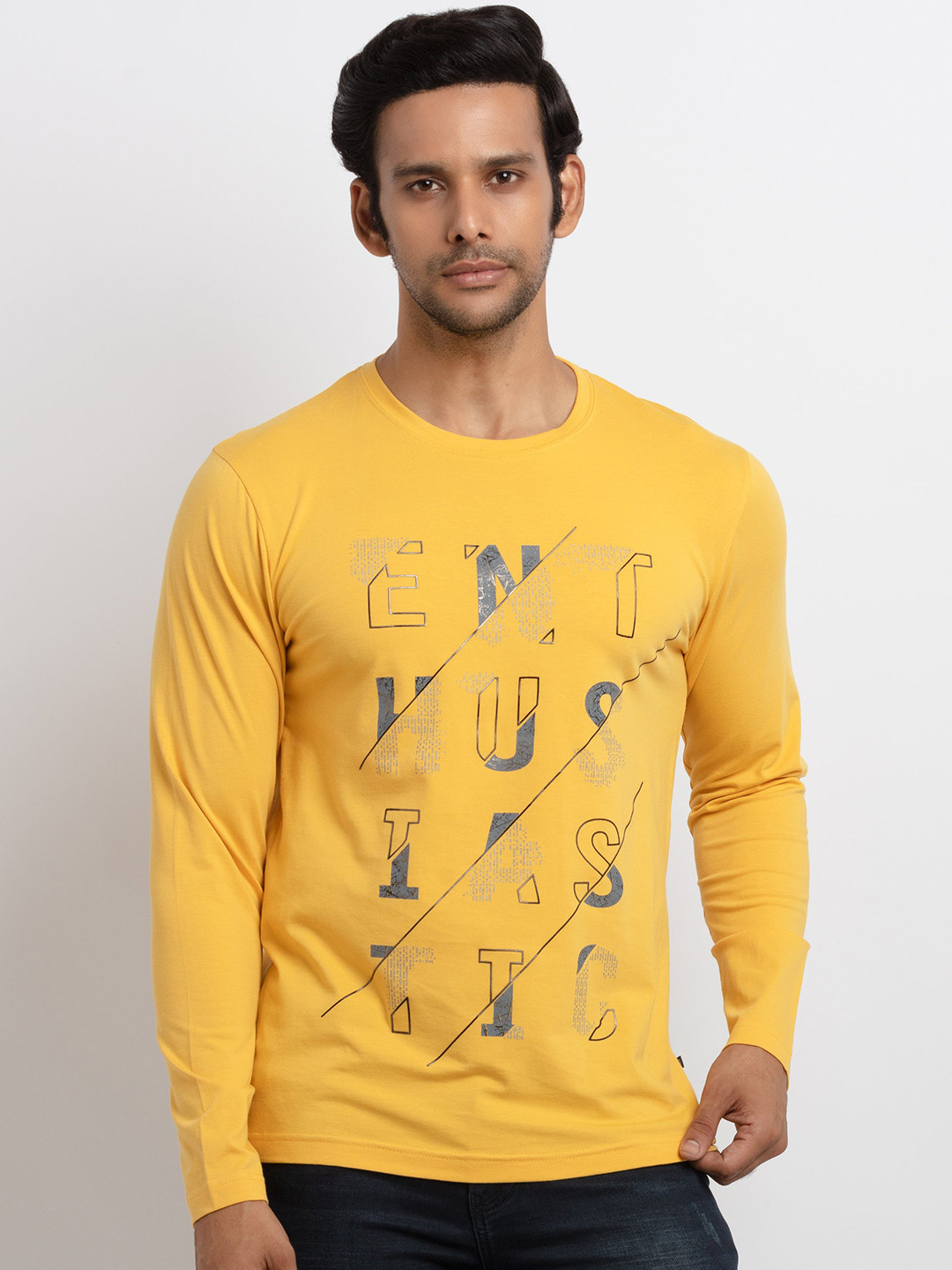 

Status Quo Men Gold-Toned Typography Printed Applique T-shirt