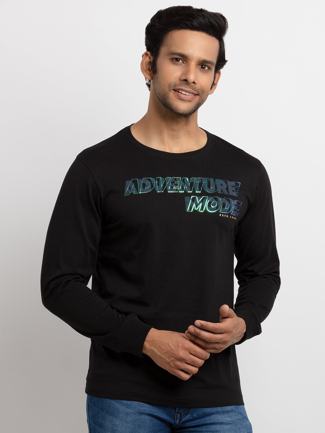 

Status Quo Men Black Typography Printed Applique T-shirt