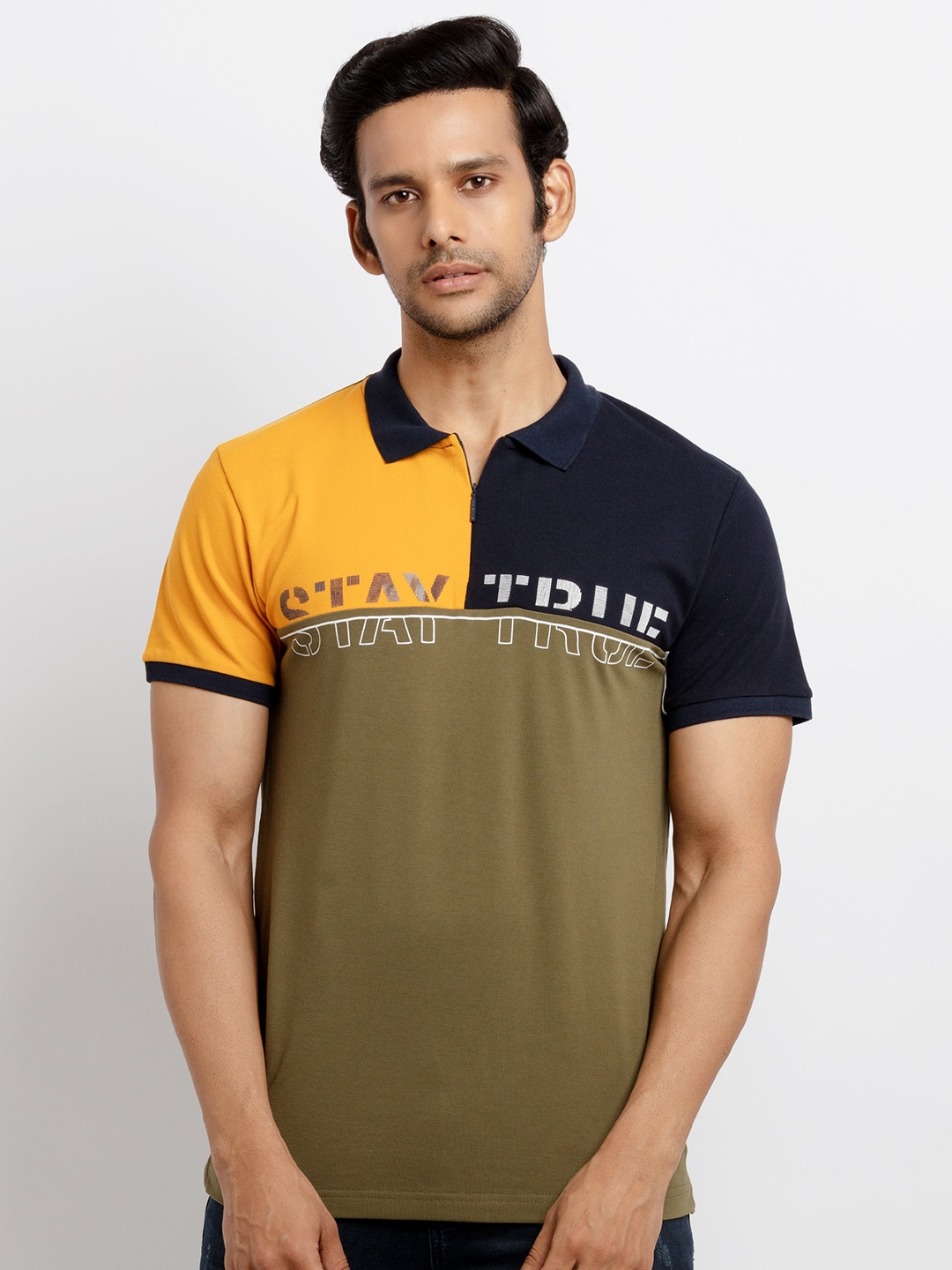 

Status Quo Men Olive Green Typography Polo Collar Applique T-shirt