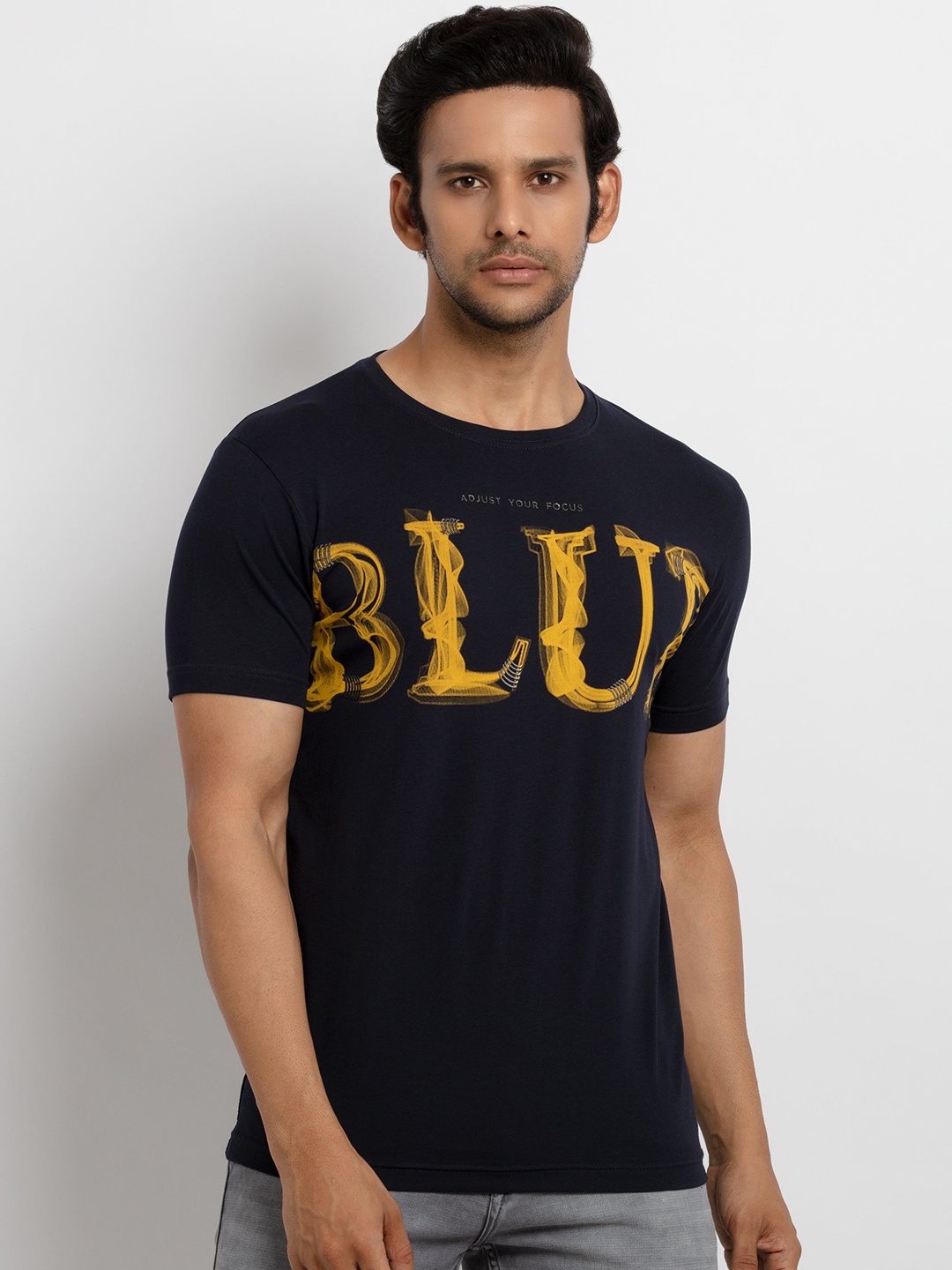 

Status Quo Men Navy Blue Typography Printed Applique T-shirt