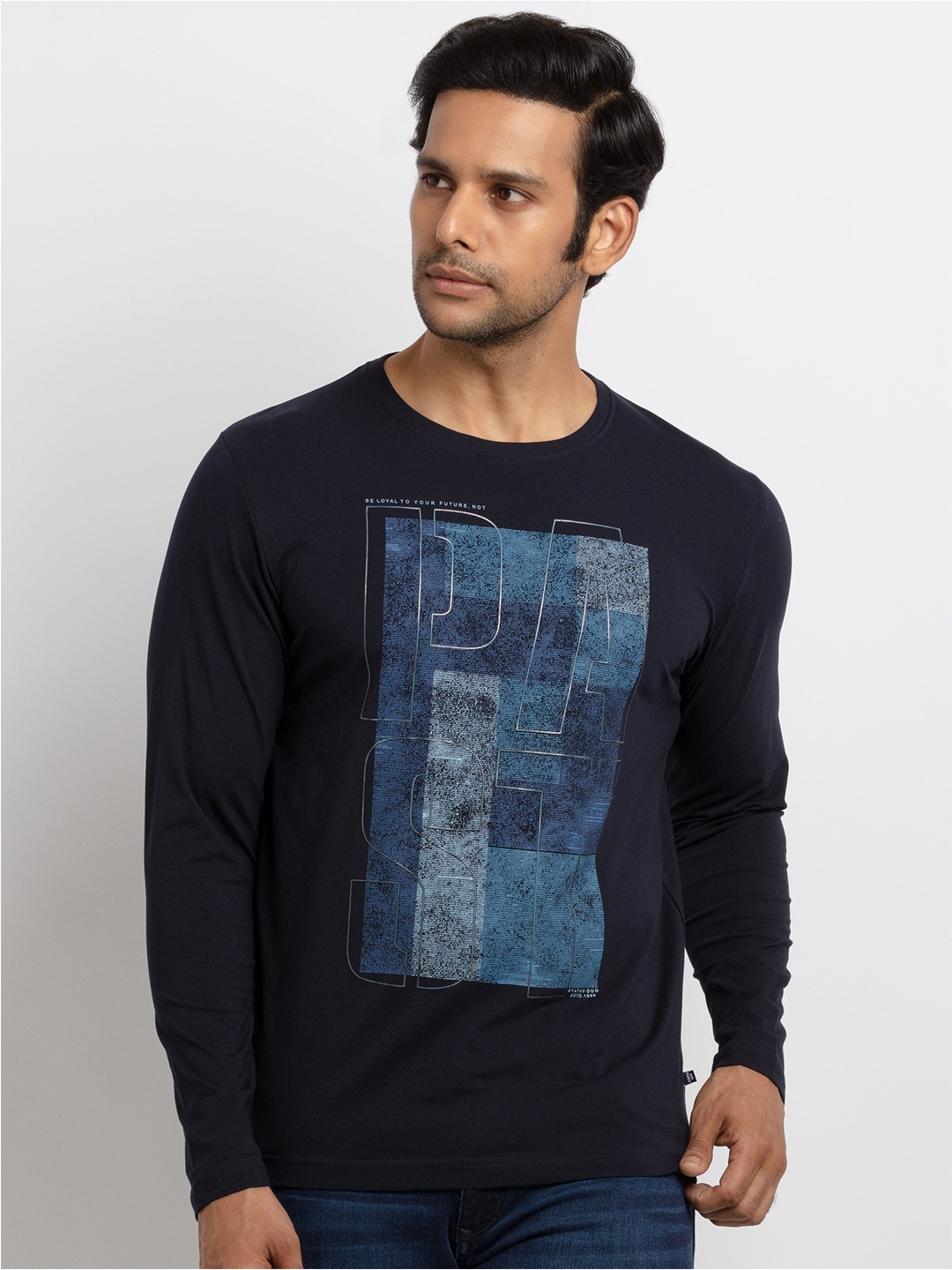 Status Quo Men Navy Blue Typography Printed Raw Edge T-shirt
