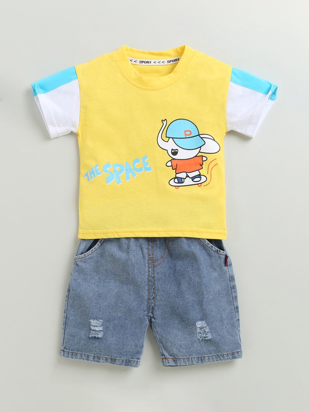 

Hopscotch Boys Yellow & White Printed Clothing Set