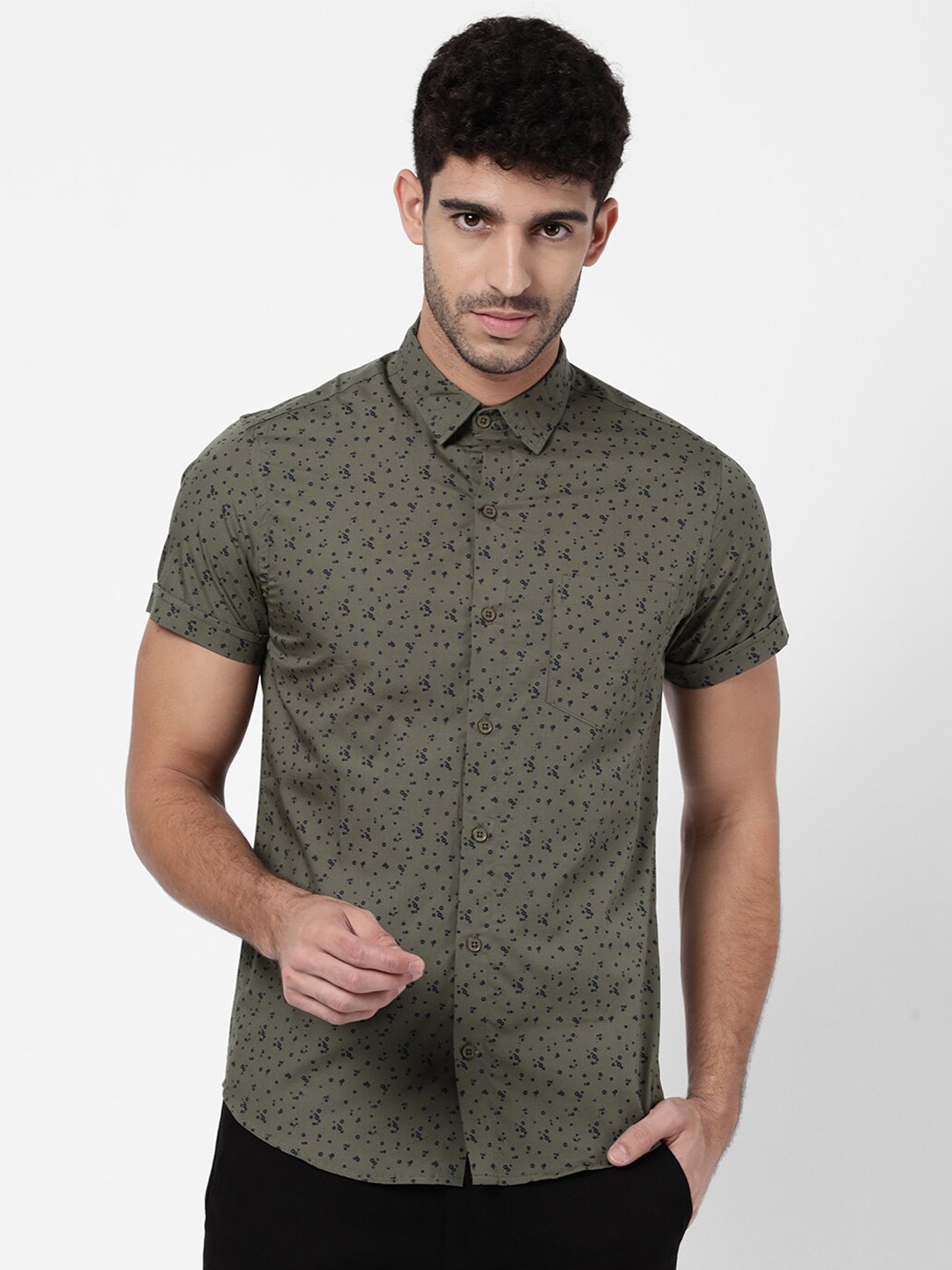 

R&B Men Olive Green Classic Printed Casual Shirt