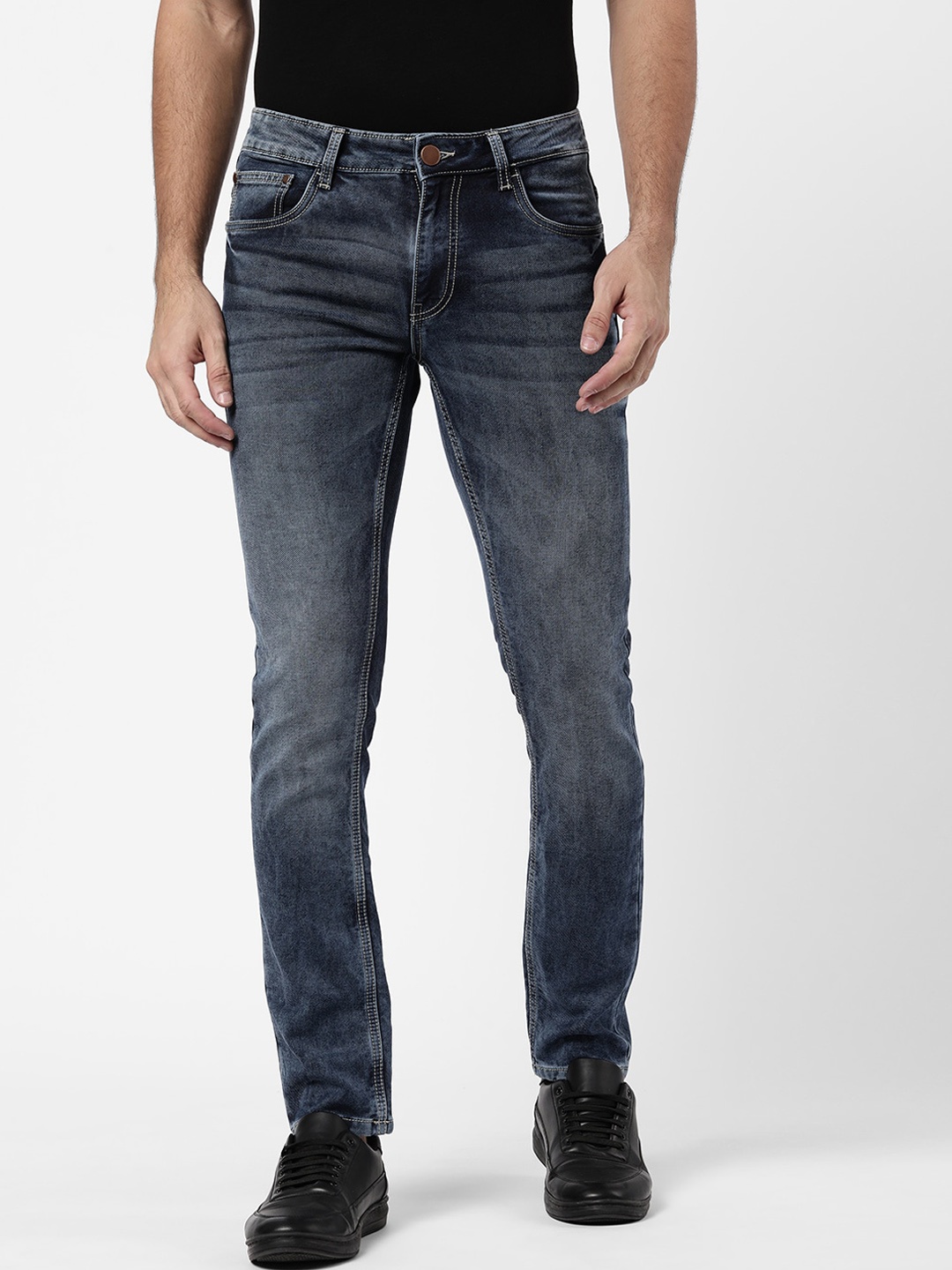 

R&B Men Blue Slim Fit Low Distress Heavy Fade Jeans
