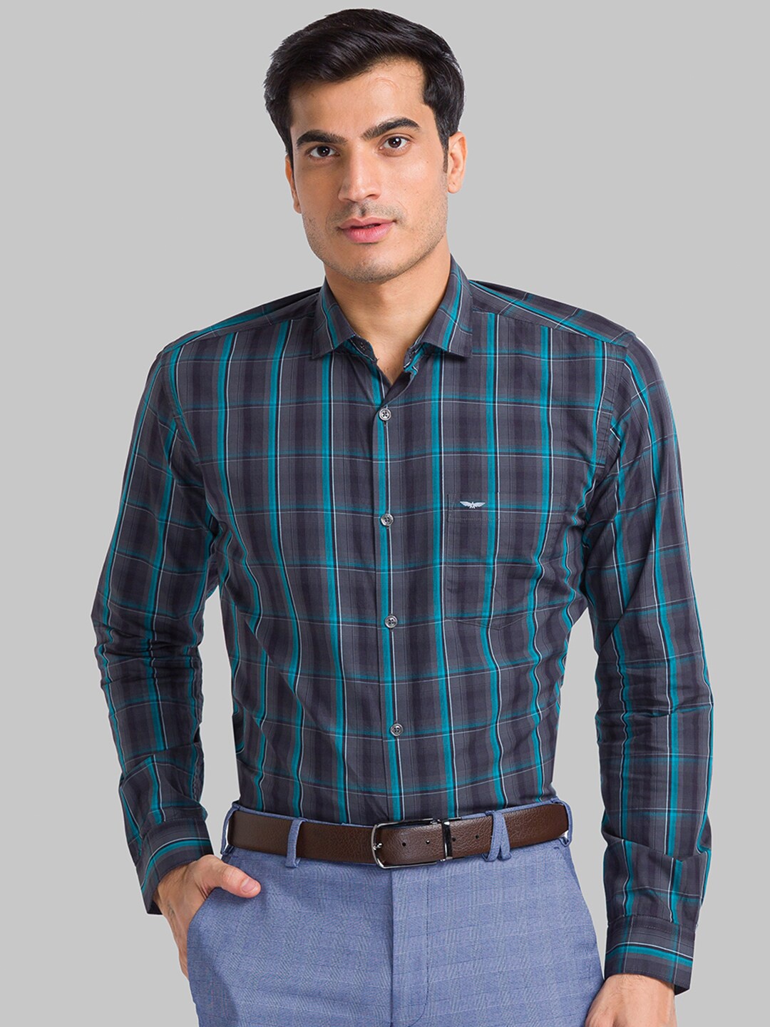 

Park Avenue Men Blue Slim Fit Tartan Checks Checked Casual Shirt