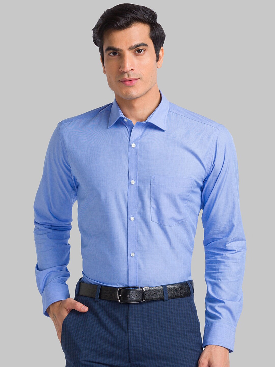 

Park Avenue Men Blue Slim Fit Formal Shirt