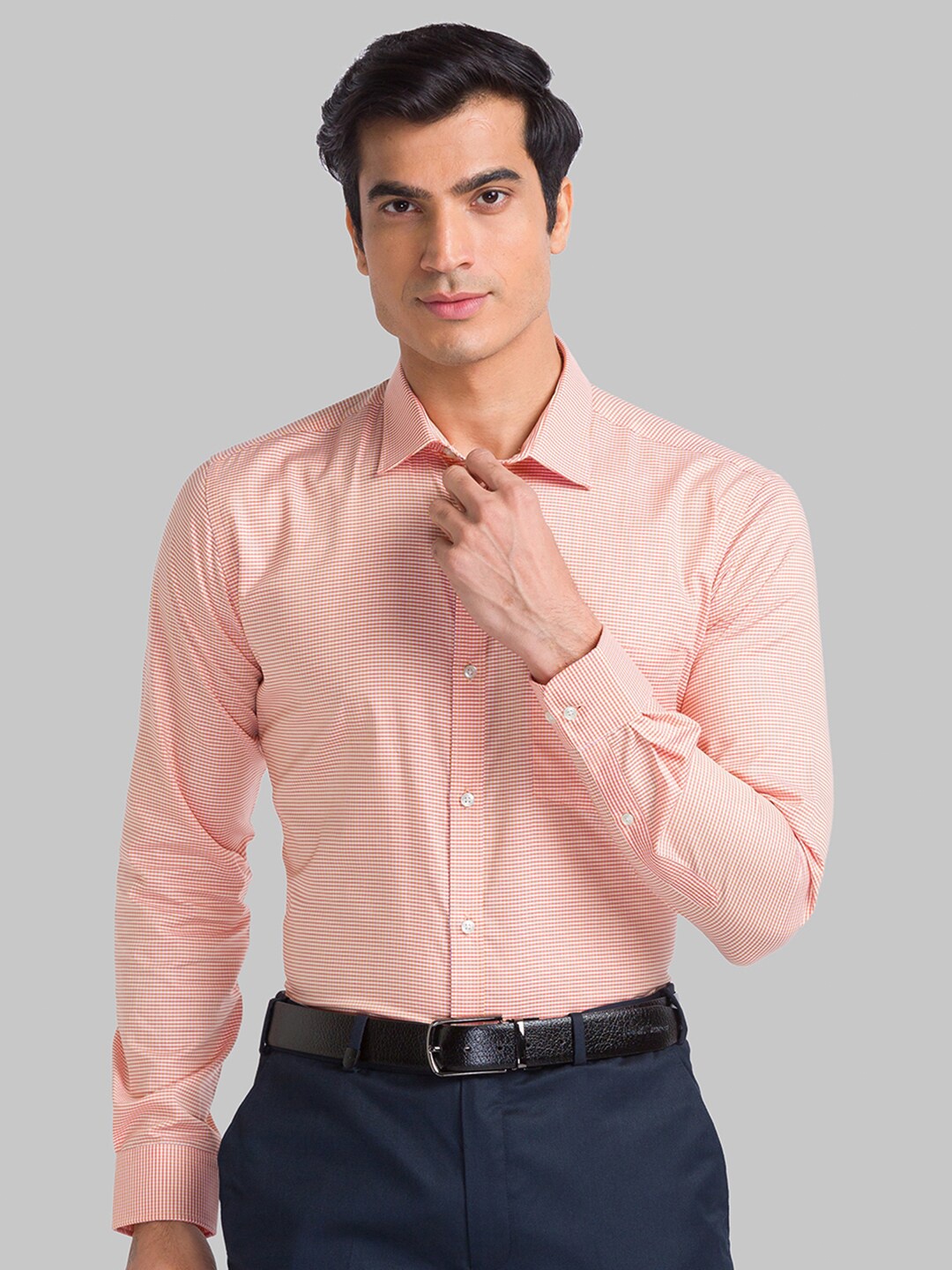 

Park Avenue Men Orange Slim Fit Formal Shirt
