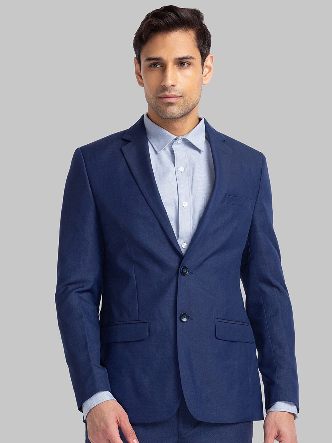 

Park Avenue Men Blue Solid Super Slim Fit Single Breasted 2-Piece Suits