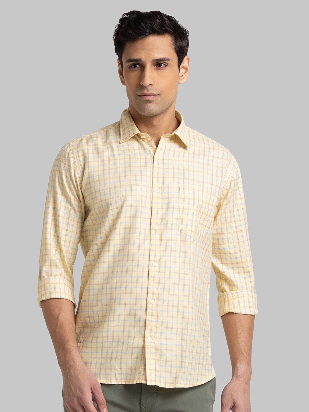

Parx Men Yellow Slim Fit Checked Casual Shirt