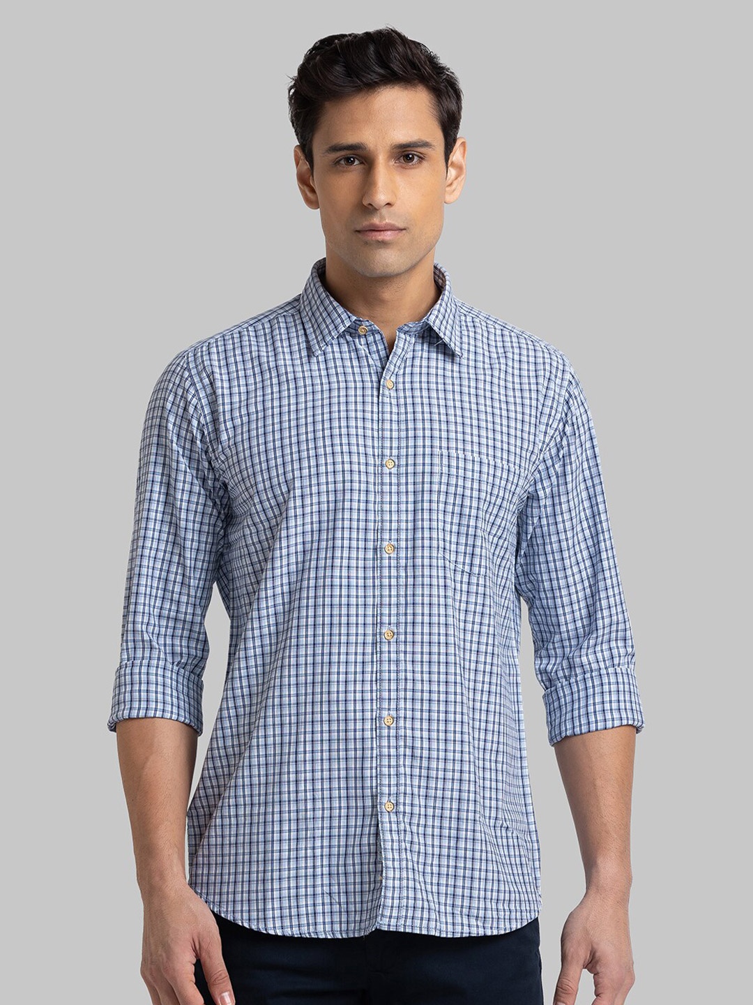 

Parx Men Blue Slim Fit Checked Casual Shirt