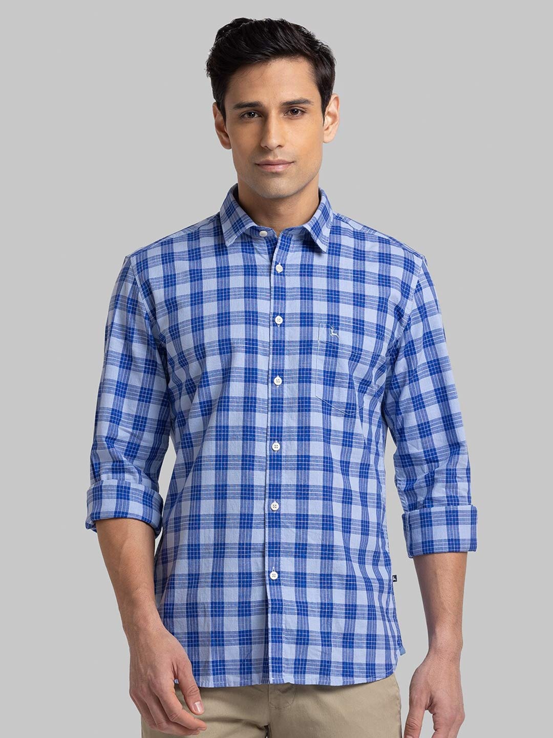 

Parx Men Blue Slim Fit Checked Casual Shirt