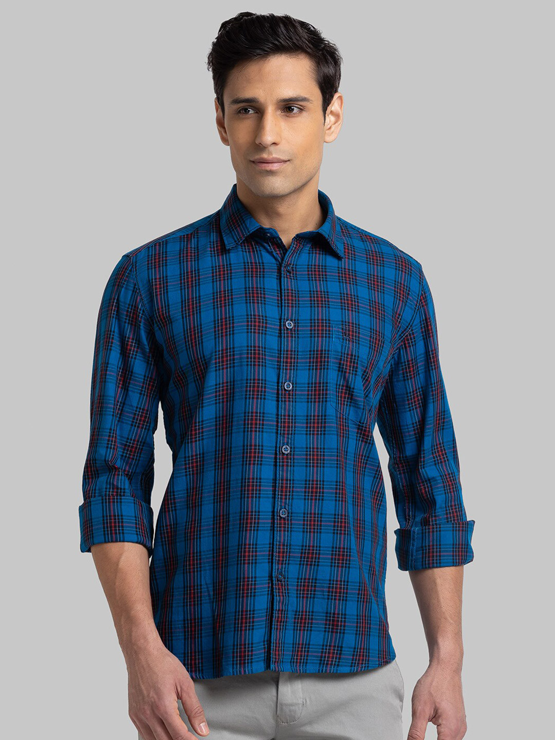 

Parx Men Blue Slim Fit Checked Casual Shirt