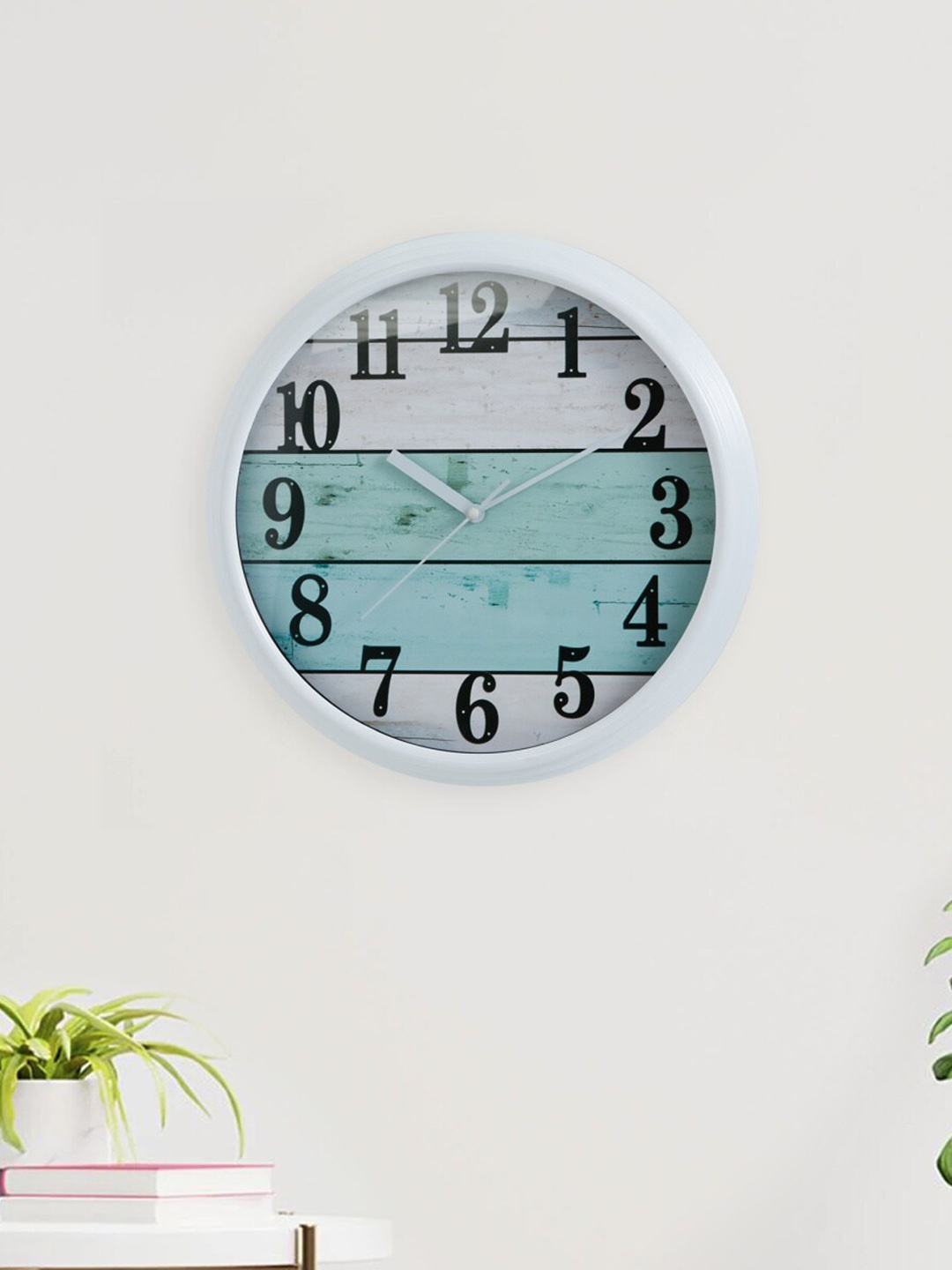 

Home Centre White & Blue Textured Contemporary Wall Clock