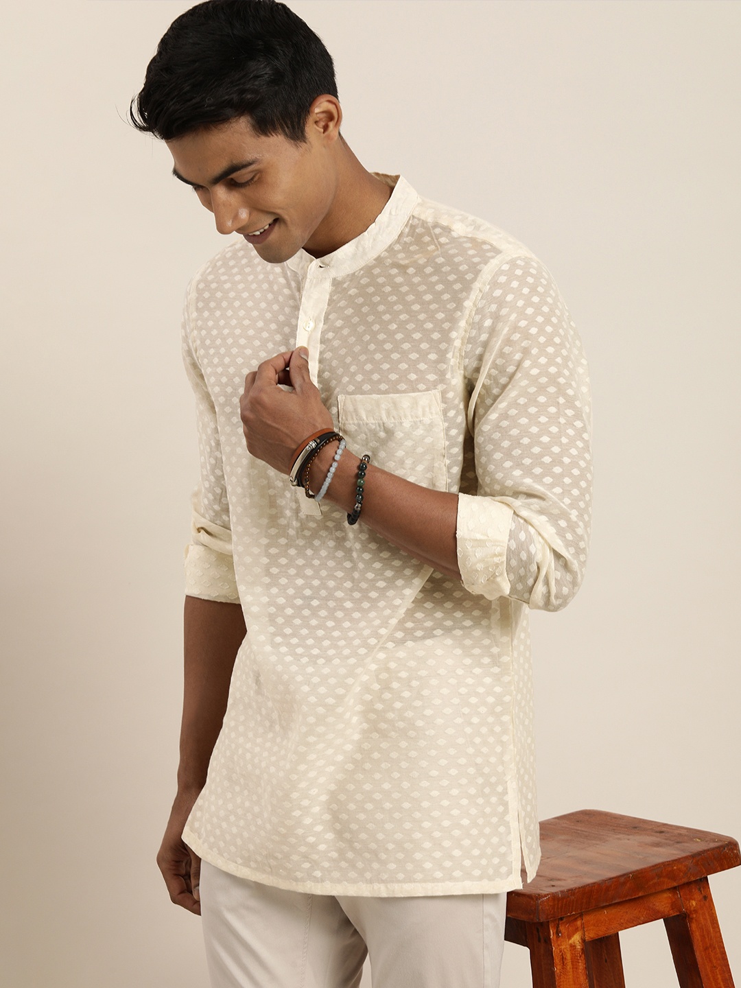

Taavi Men Cream-Coloured Semi-Sheered Pure Cotton Cora Woven Design Kurta Kurta