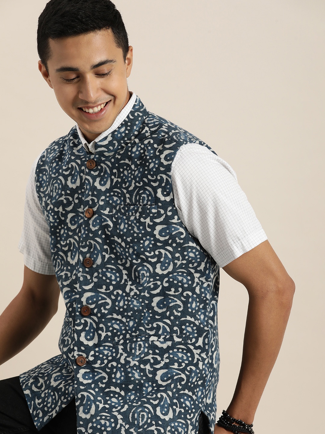 

Taavi Men Indigo Ethnic Motifs Printed Pure Cotton Nehru Jacket, Navy blue