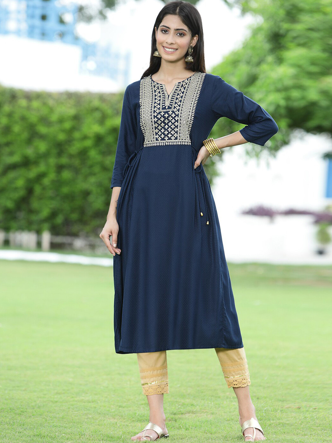 

Juniper Women Navy Blue Geometric Yoke Design Flared Sleeves Thread Work Anarkali Kurta