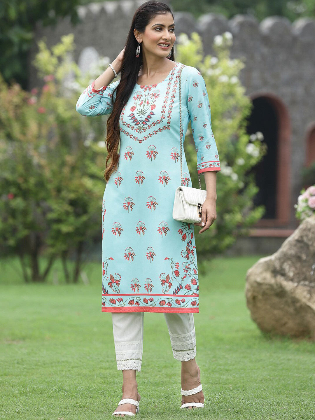 

Juniper Women Green Geometric Embroidered Flared Sleeves Thread Work Crepe Kurta