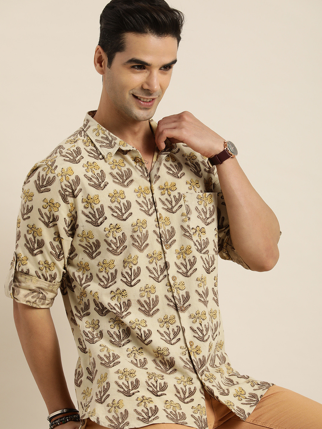 

Taavi Men Off White & Yellow Bagru Printed Pure Cotton Casual Shirt