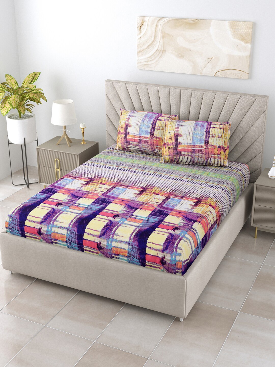 

BOMBAY DYEING Orange & Purple Floral 144 TC King Bedsheet with 2 Pillow Covers