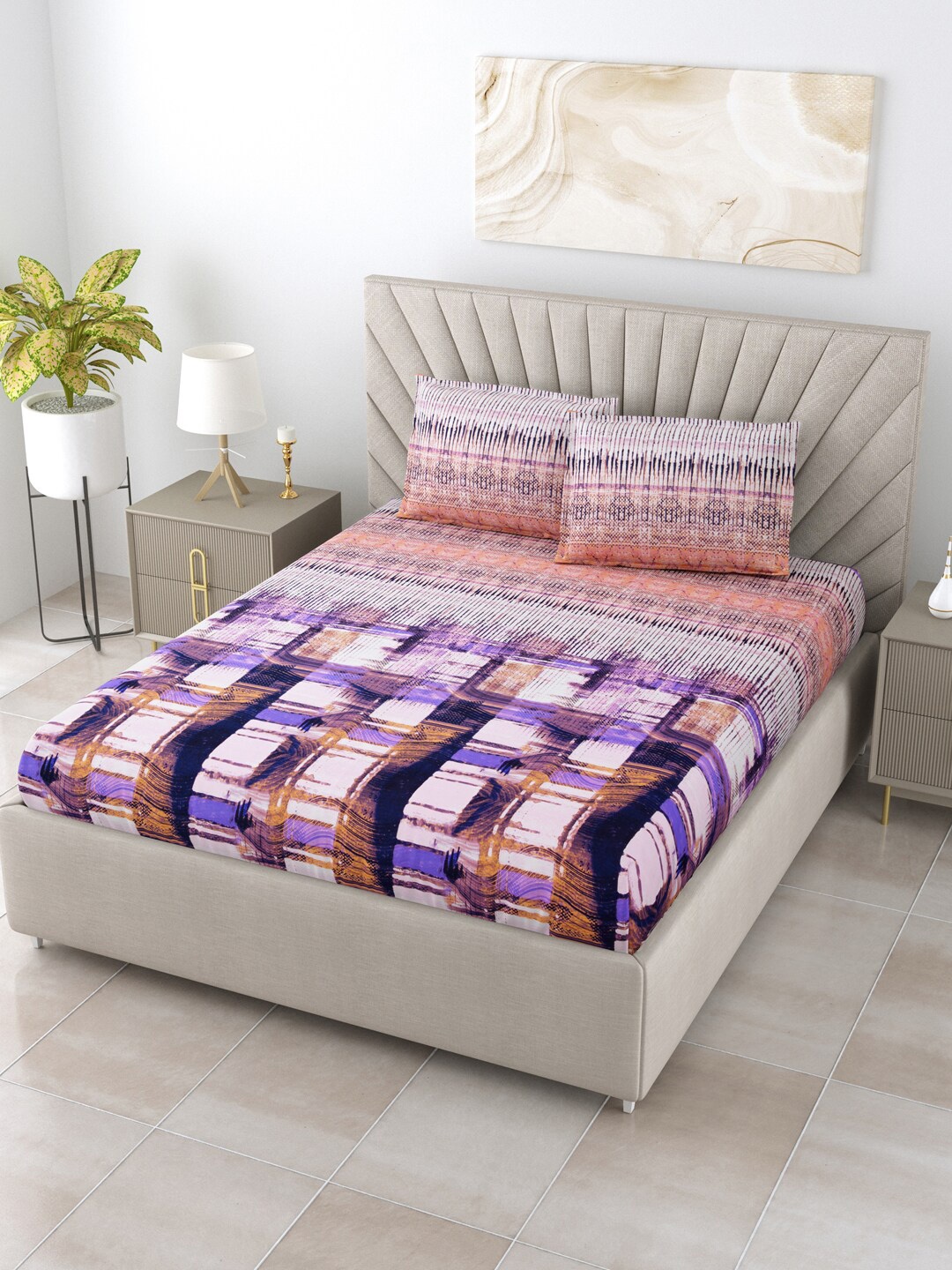 

BOMBAY DYEING Purple & White Floral 144 TC King Bedsheet with 2 Pillow Covers