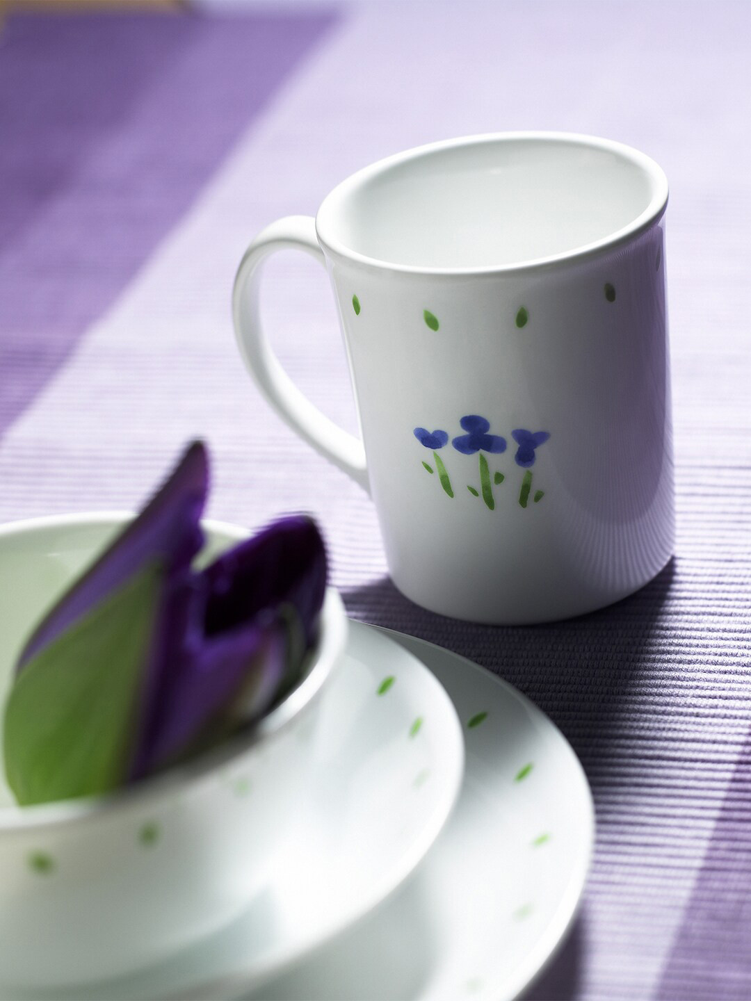 

Corelle White 12 Pieces Dishwasher & Microwave Safe Printed Vitrelle Glass Dinner Set