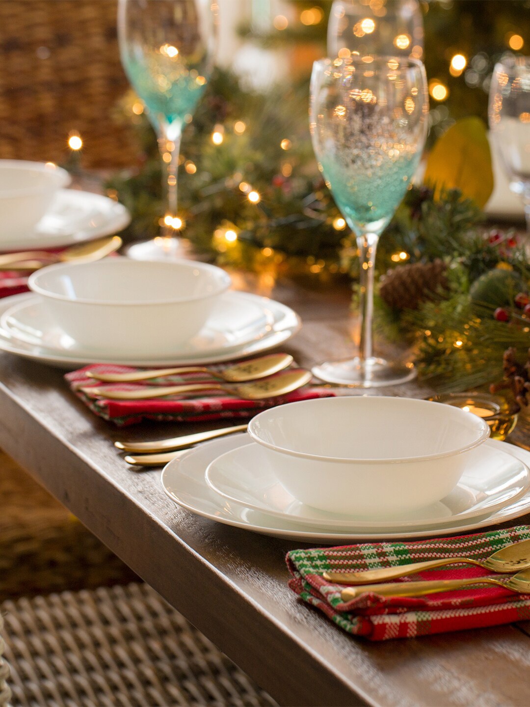 

Corelle White 12 Pieces Dishwasher & Microwave Safe Vitrelle Glass Dinner Set