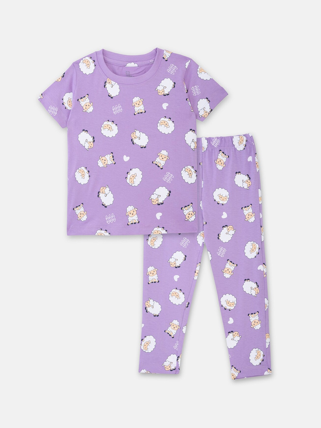 

Cuddles for Cubs Unisex Kids Lavender & White Printed Night suit