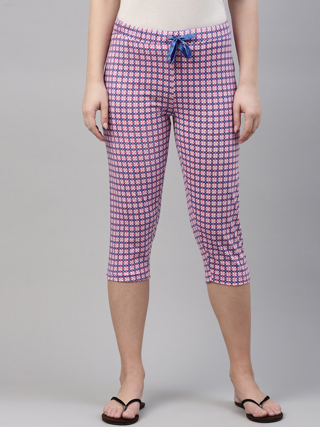 

Enviously Young Women Pink & Blue Printed Capris