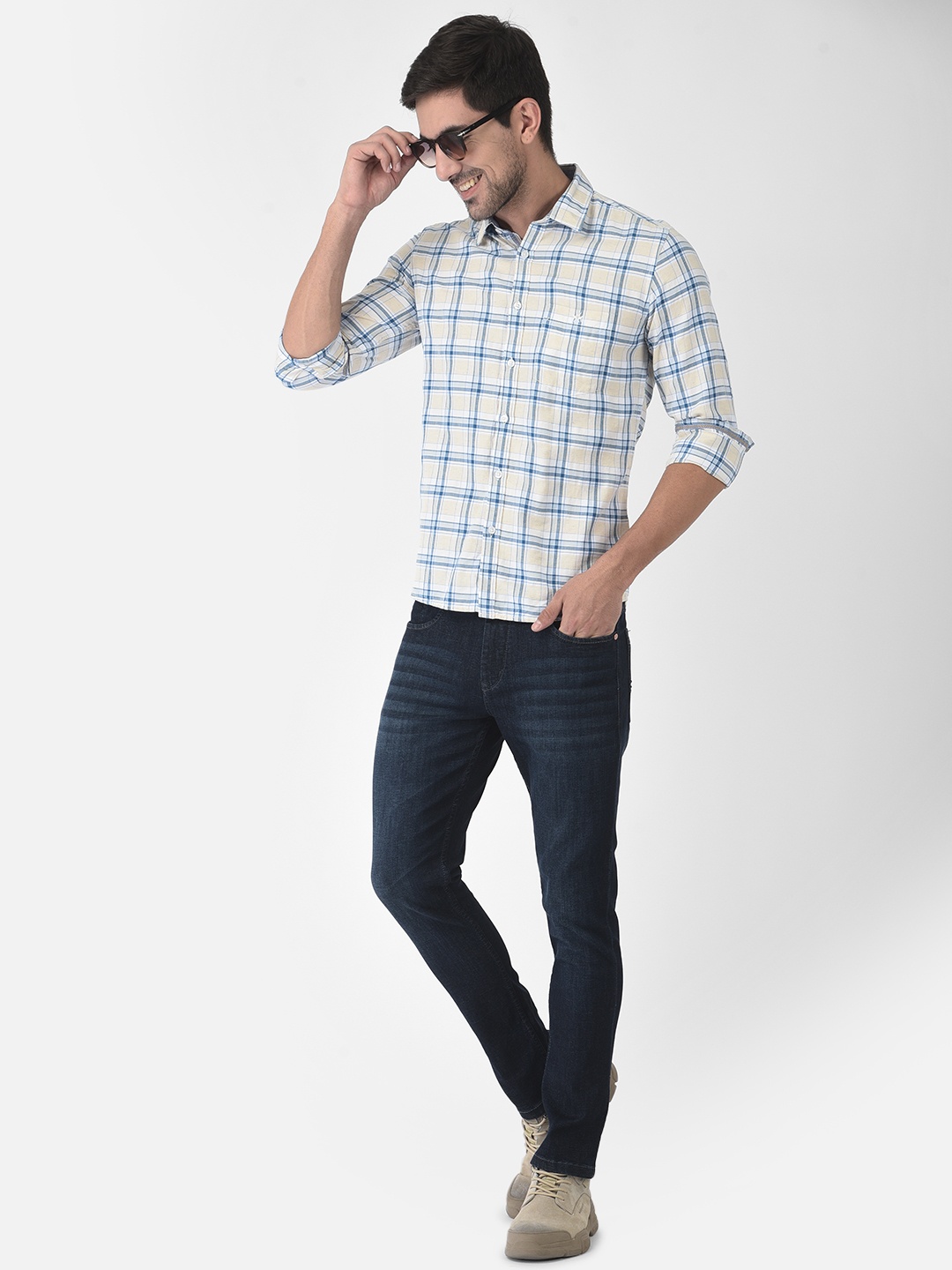 

Crimsoune Club Men Cream-Coloured Slim Fit Checked Casual Shirt