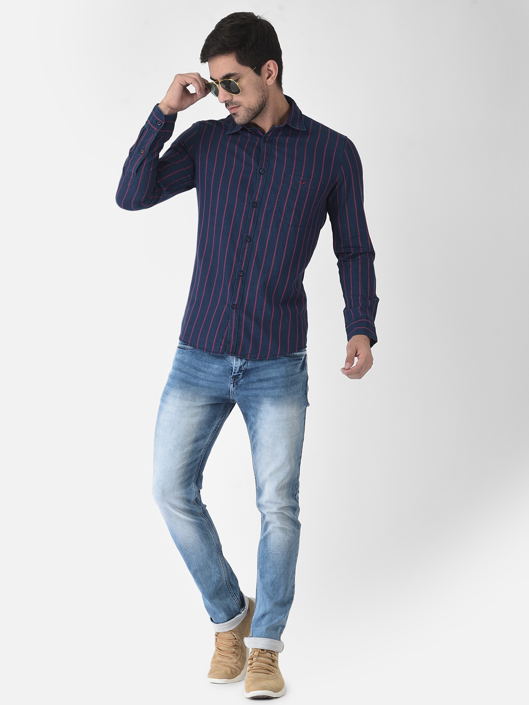 

Crimsoune Club Men Navy Blue Slim Fit Striped Casual Shirt