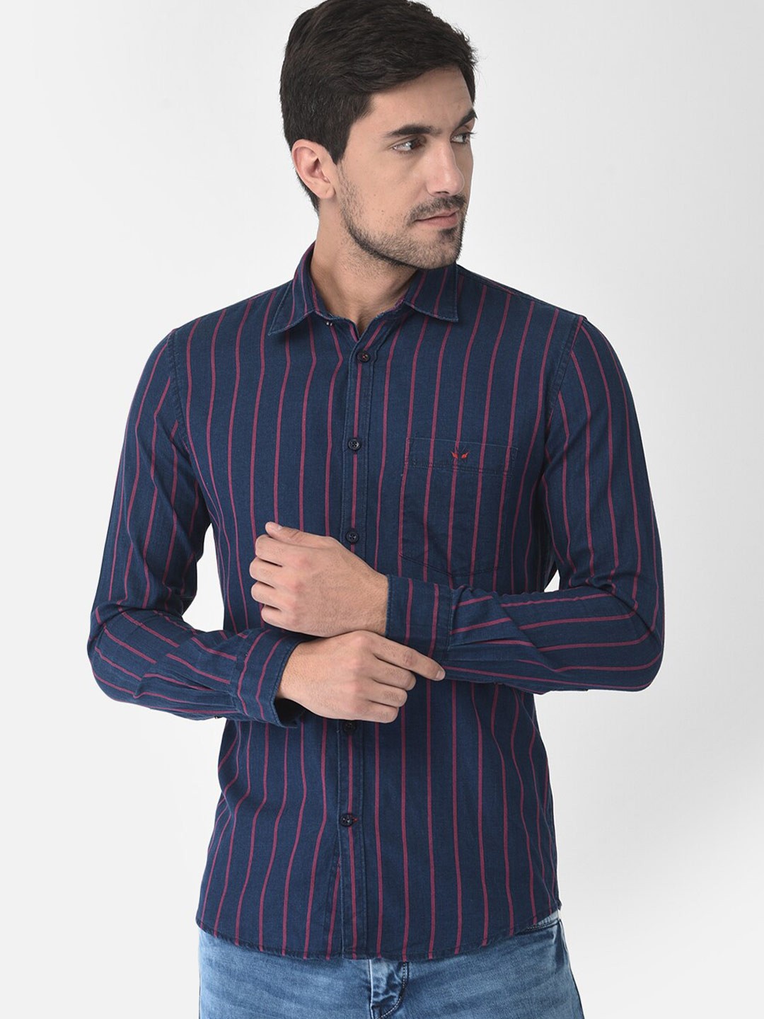 

Crimsoune Club Men Navy Blue Slim Fit Striped Casual Shirt
