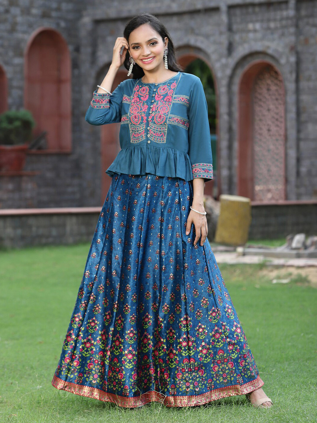 

Juniper Teal & Gold-Toned Embroidered Thread Work Ready to Wear Lehenga &