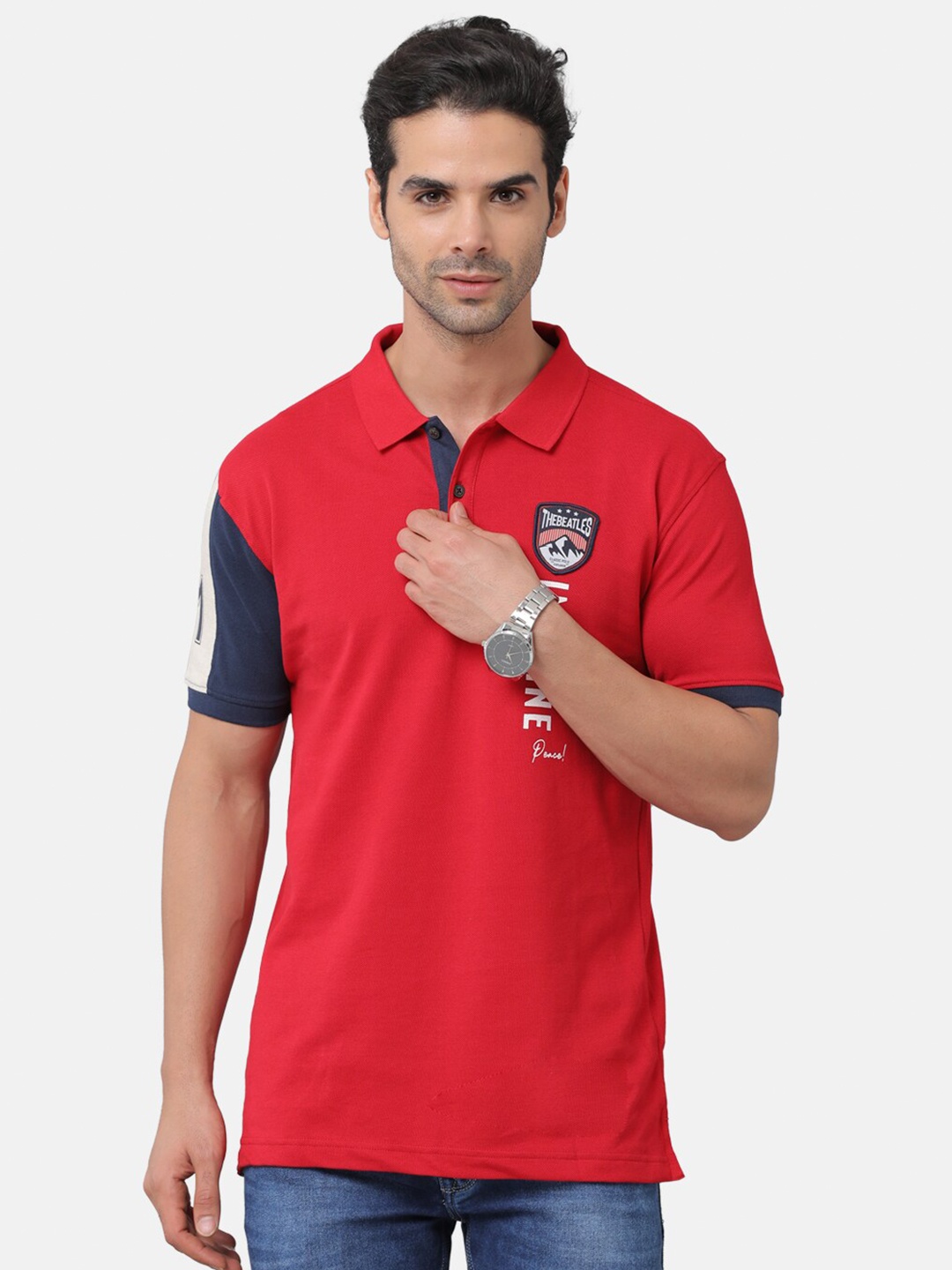 

Classic Polo Men Red Polo Collar Applique Slim Fit T-shirt